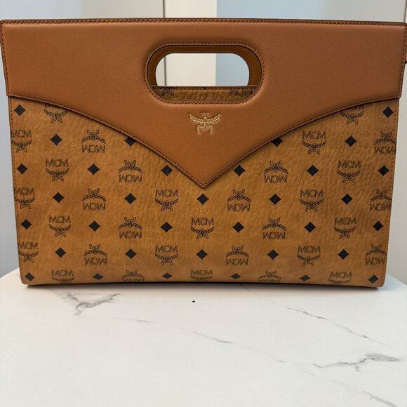Handbag - Picture 1 of 3